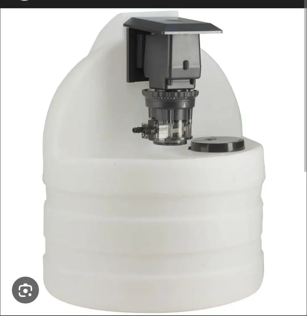 SISTEMA DOSIFICACION DE HIPOCLORITO DE SODIO, CON TANQUE 15 GALONES, 100 PSI, 120V, 1/4"
